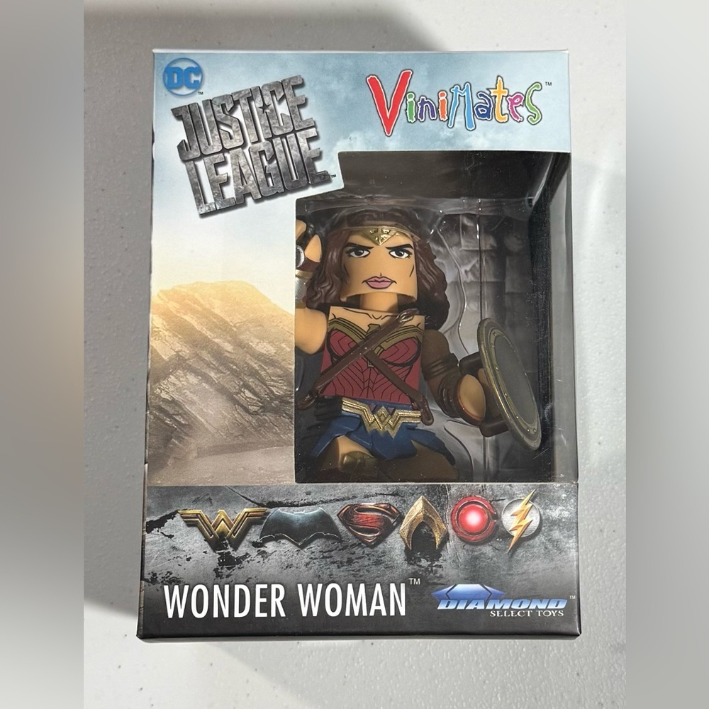 Diamond Select Toys Justice League Movie Vinimates Wonder Woman